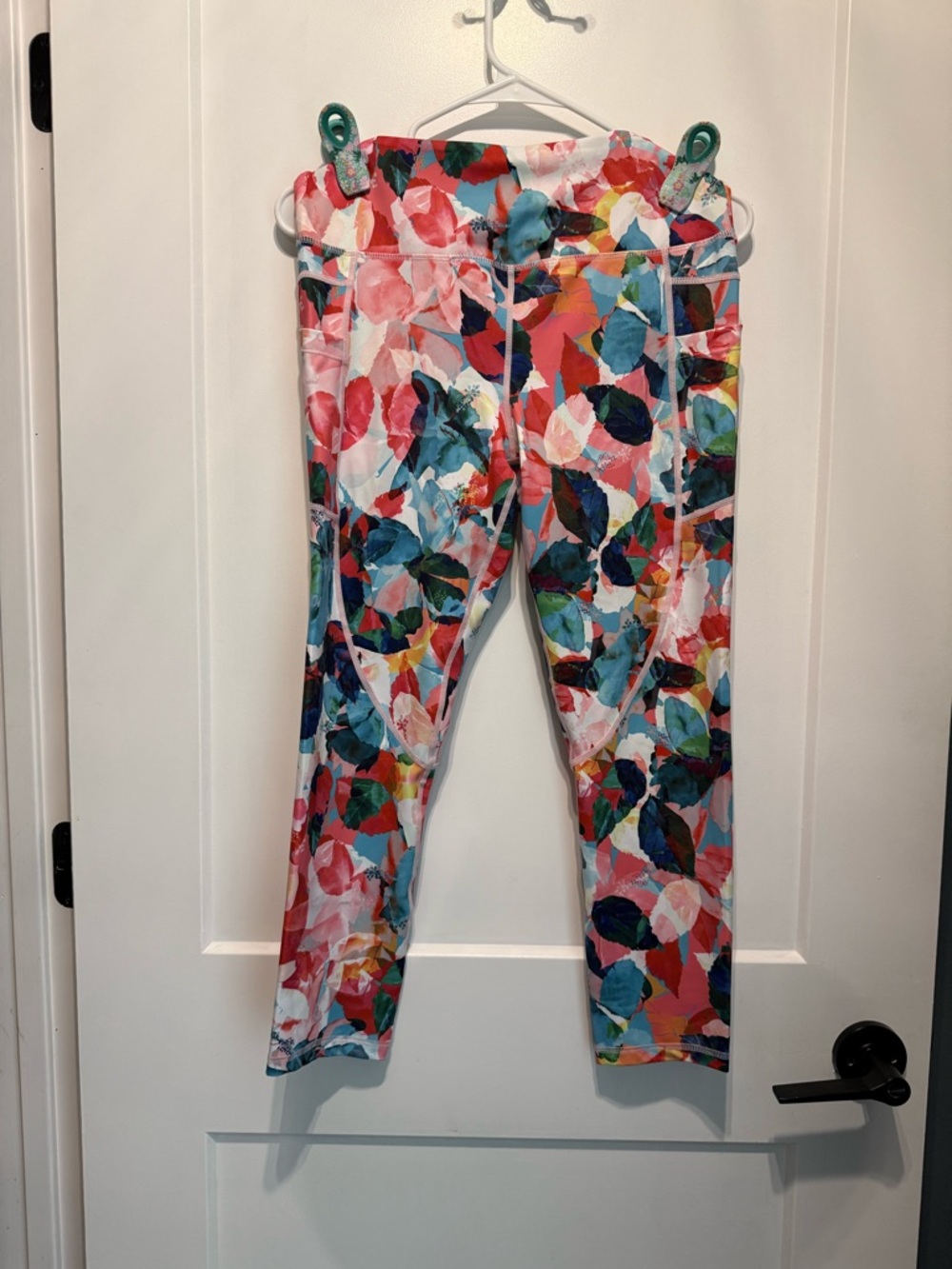 ZYIA Multi-Color Leaf Print Leggings